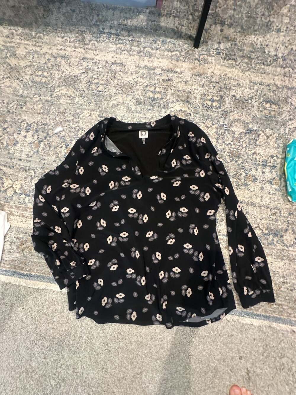 Anne Klein Floral Long Sleeve V Neck Blouse